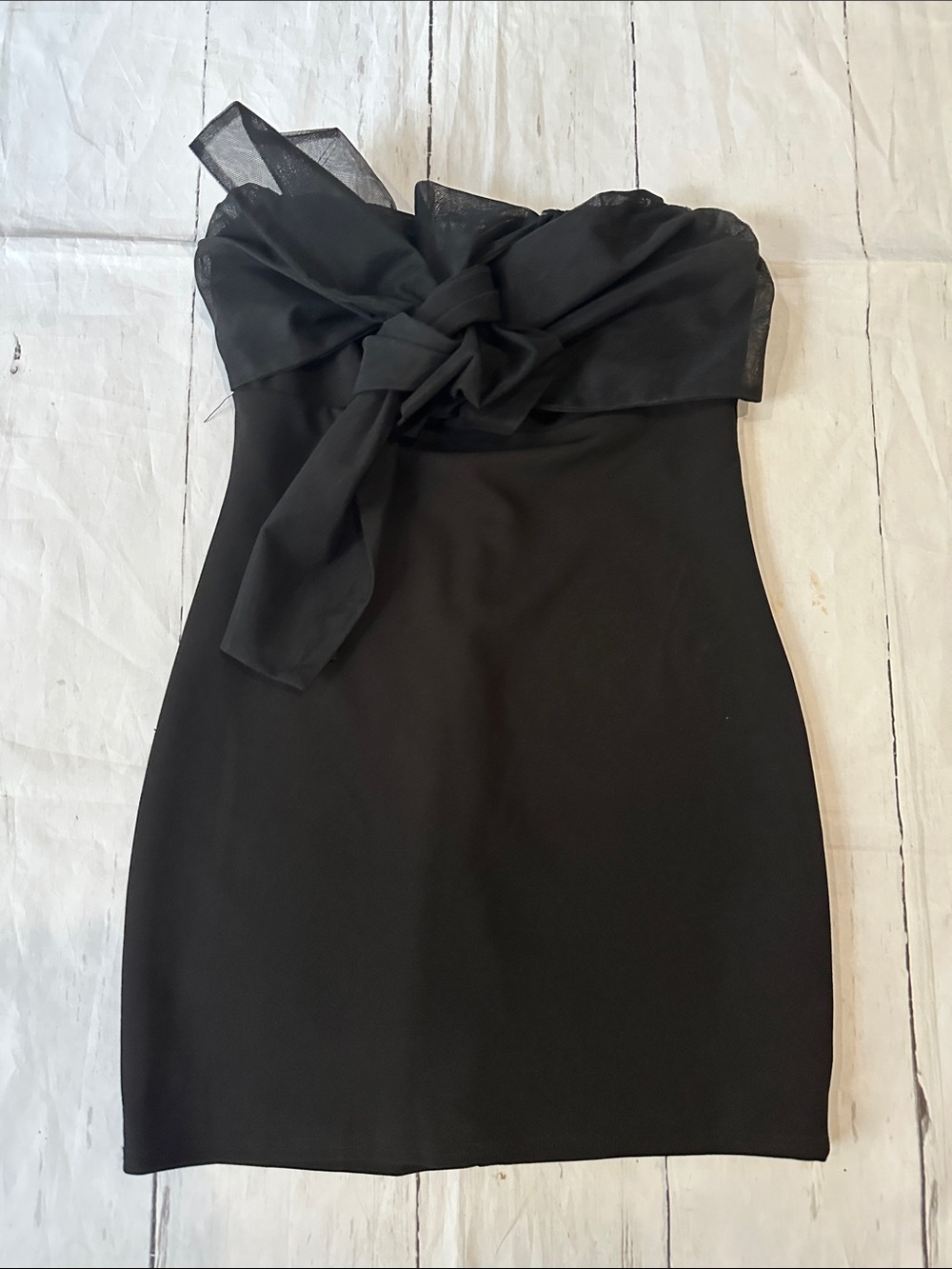 Blue Blush Juniors Strapless Black Cocktail Dress with Knot Detail size large